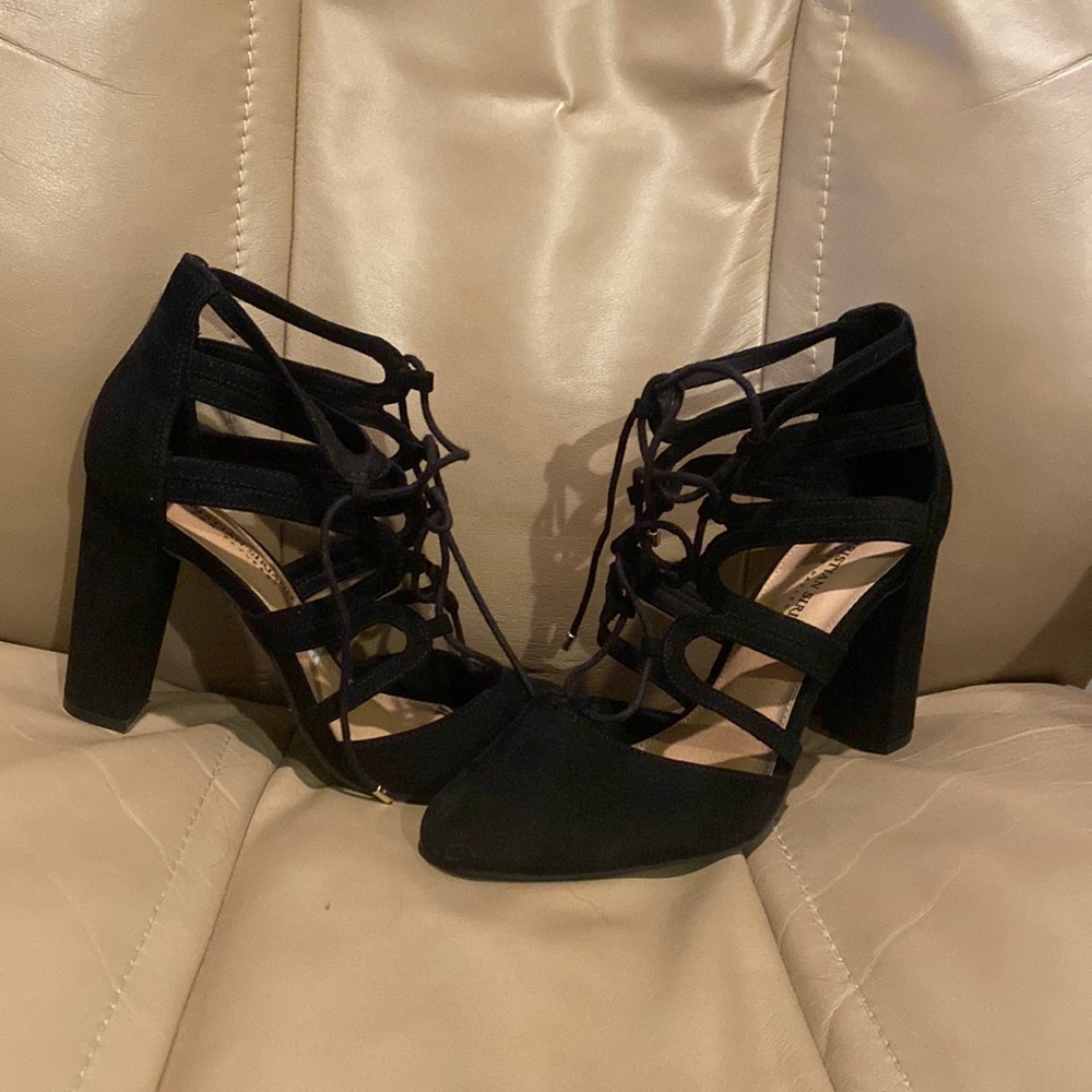 NWOT Suede lace up heels